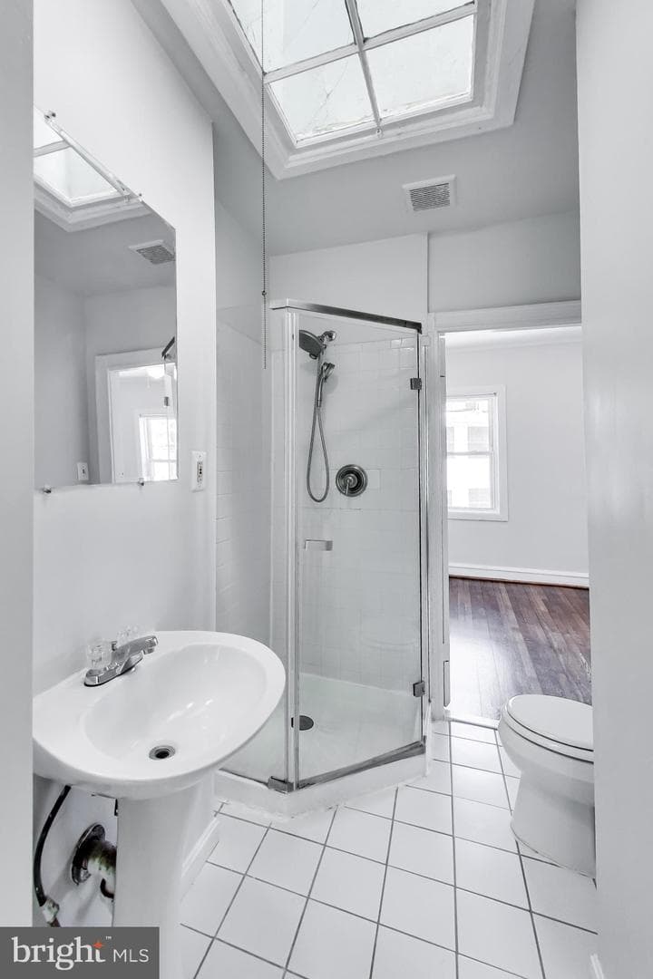 3544 Hertford Place NW photo 20