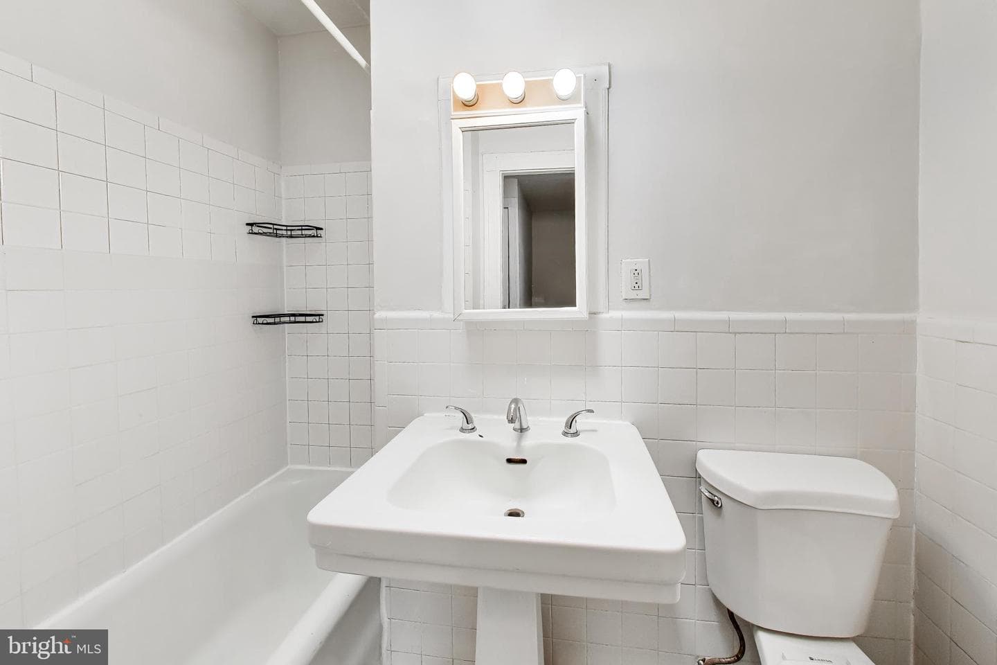 3544 Hertford Place NW photo 29