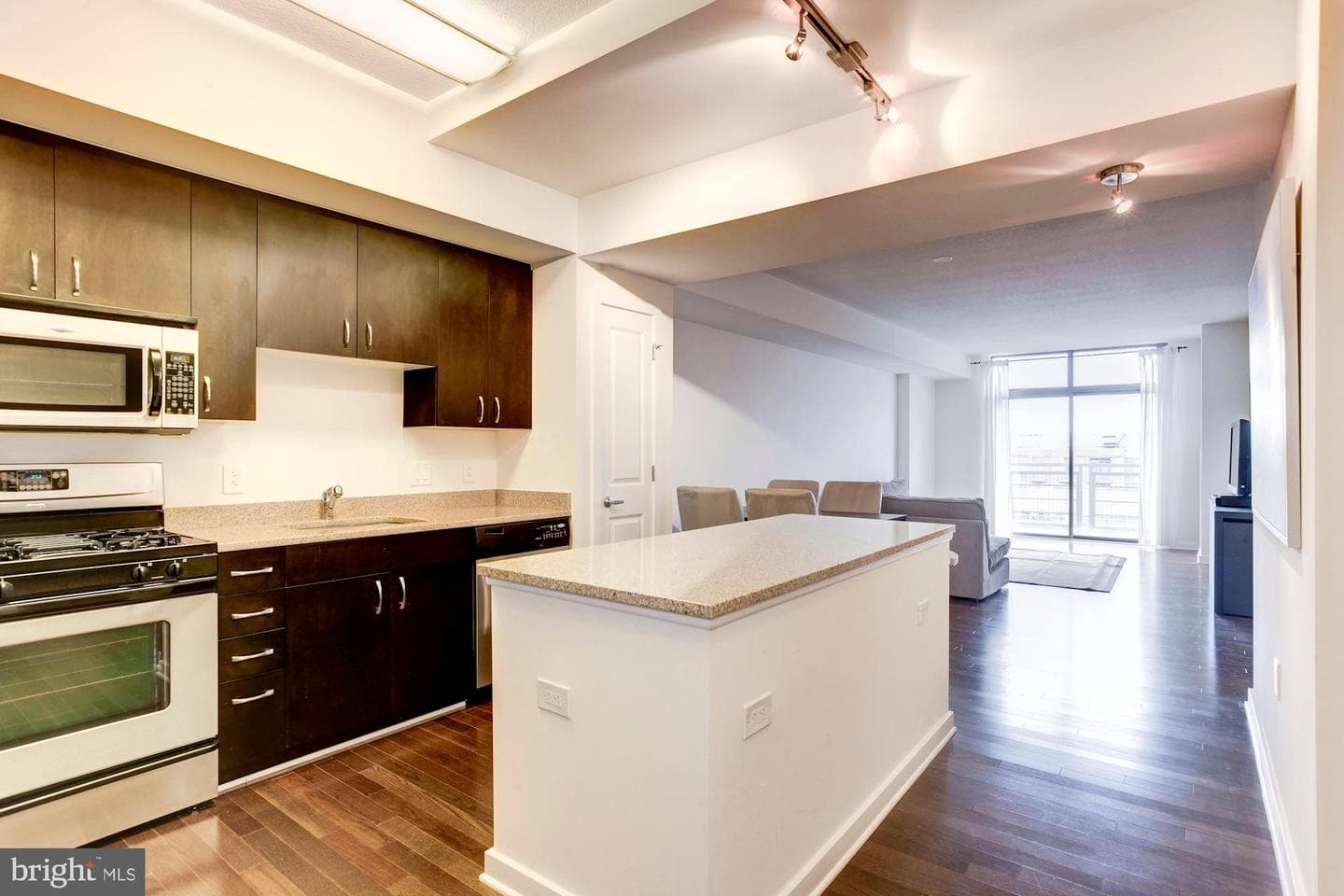 475 K Street NW #1105 photo 7
