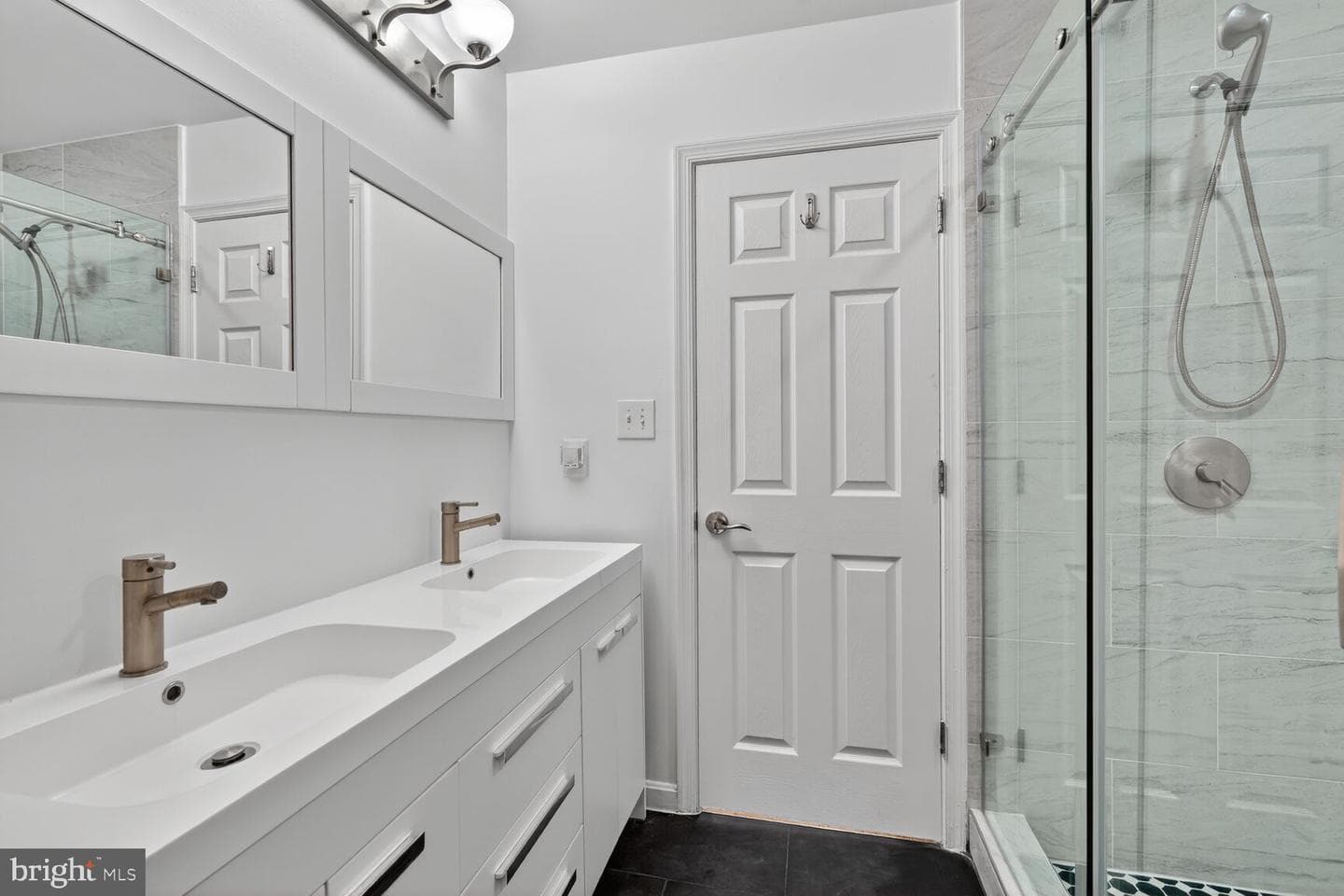 1242 Anacostia Road SE photo 13