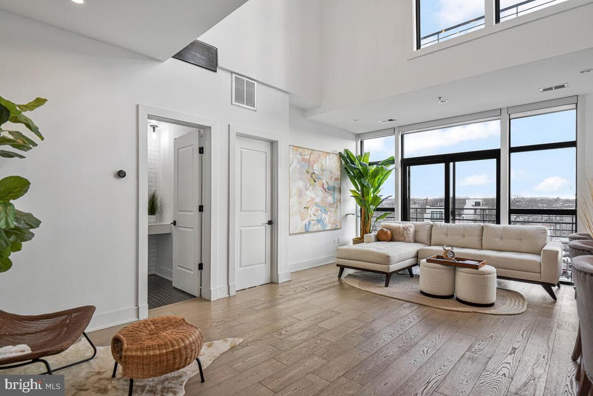 1402 H Street NE #505 photo 5