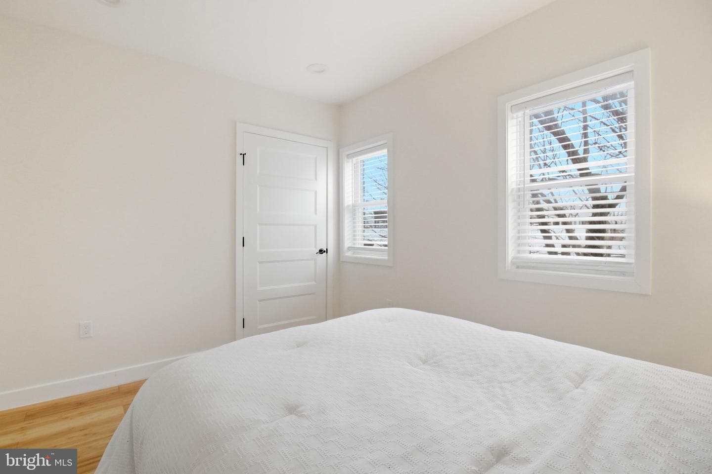 1621 Lyman Place NE photo 13