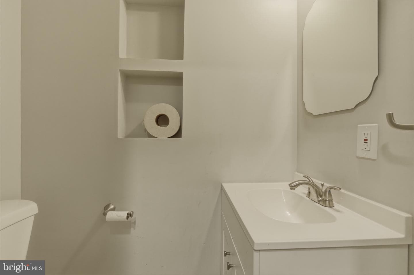 716 Croissant Place SE photo 15