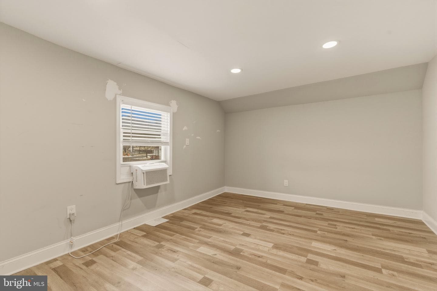 716 Croissant Place SE photo 30