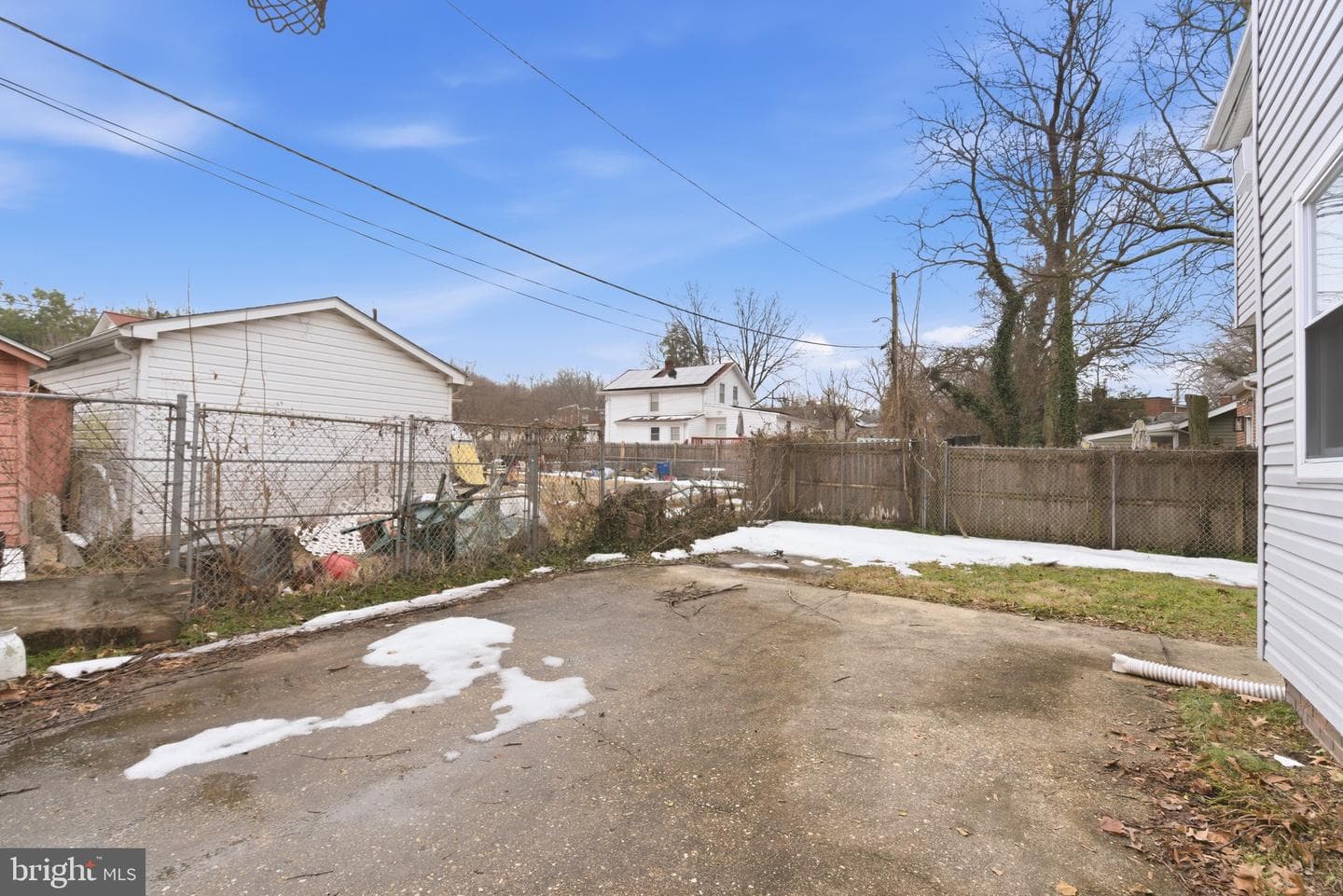 716 Croissant Place SE photo 36