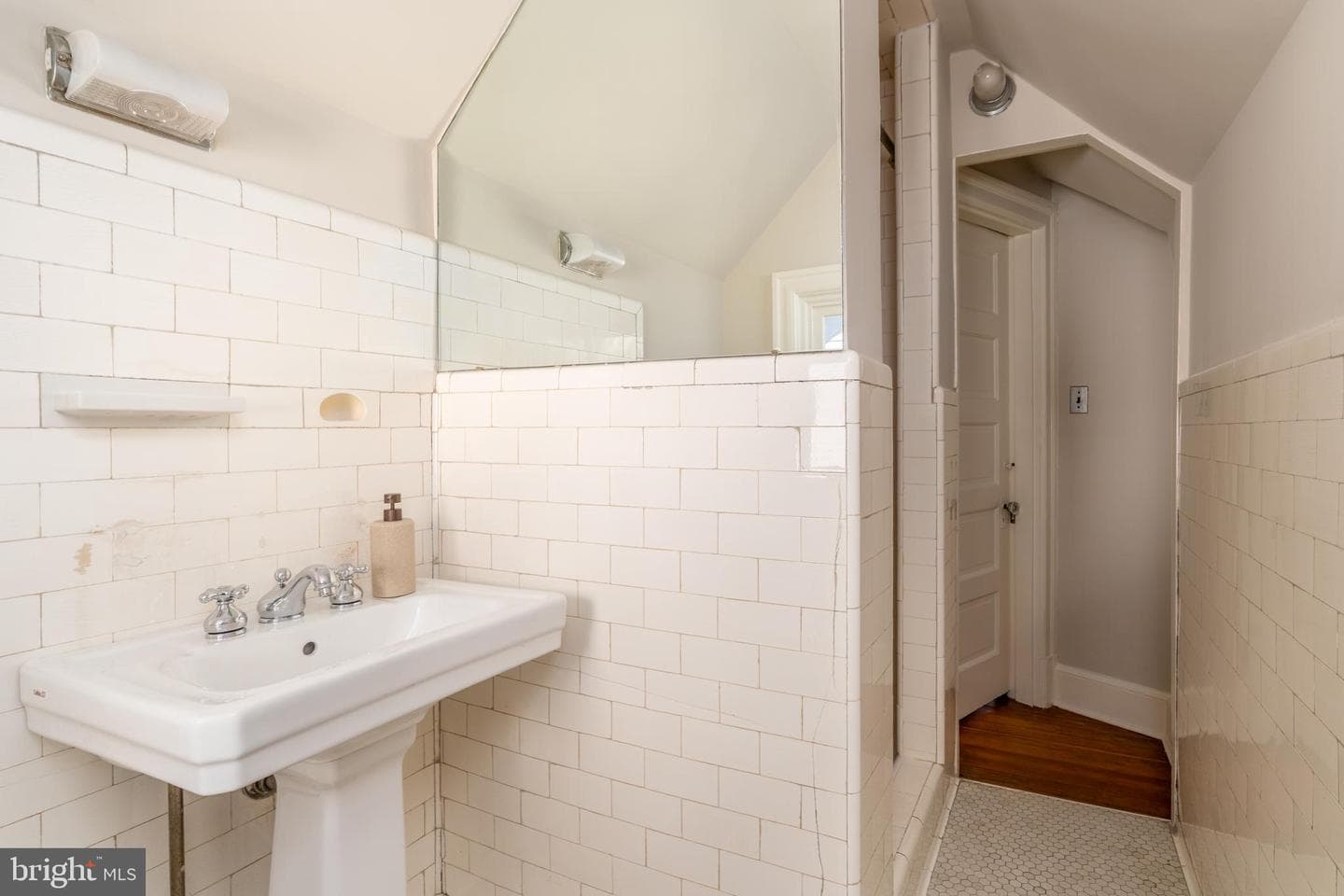 3556 Macomb Street NW photo 48
