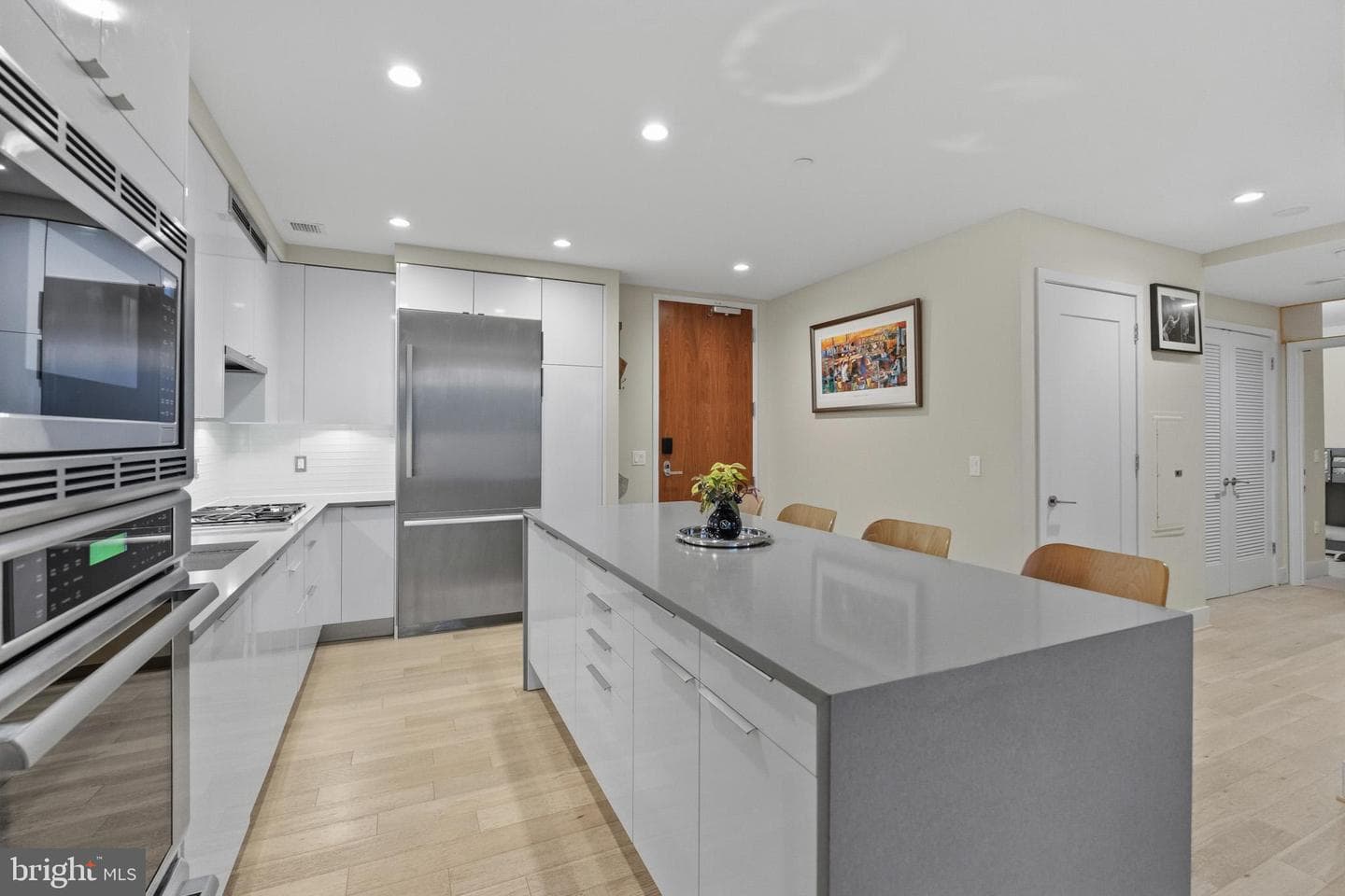 45 Sutton Square SW #403 photo 12