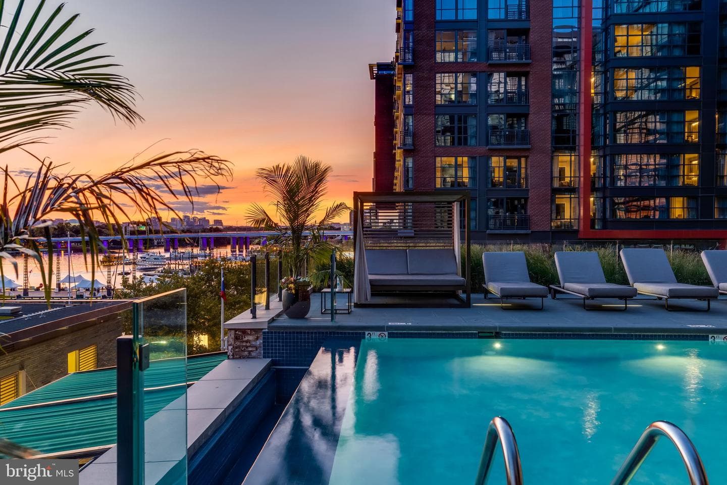 45 Sutton Square SW #403 photo 71