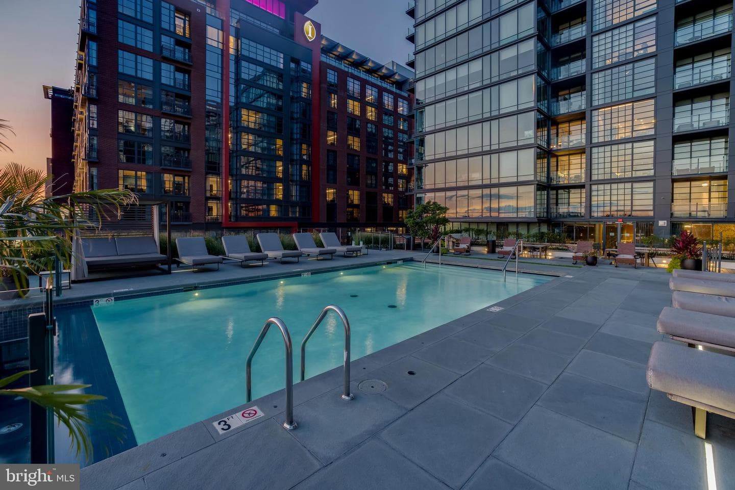 45 Sutton Square SW #403 photo 72