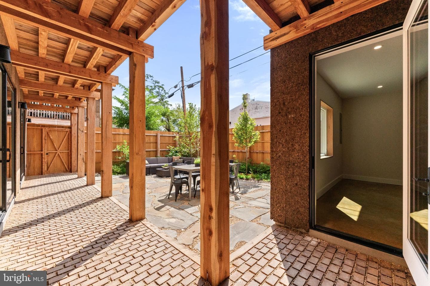 21 Overbeck Alley NE photo 58