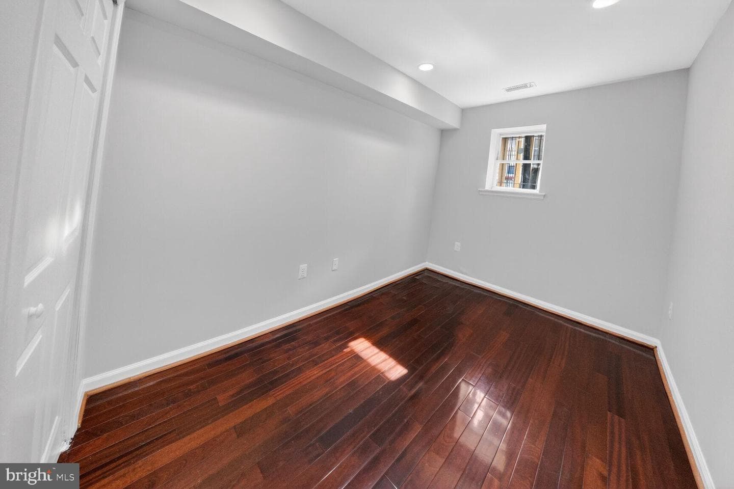 46 Florida Avenue NW photo 37