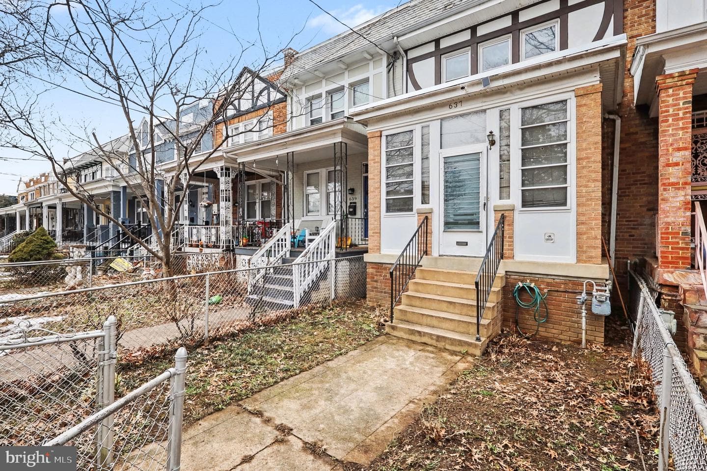 637 Hamilton Street NW photo 2