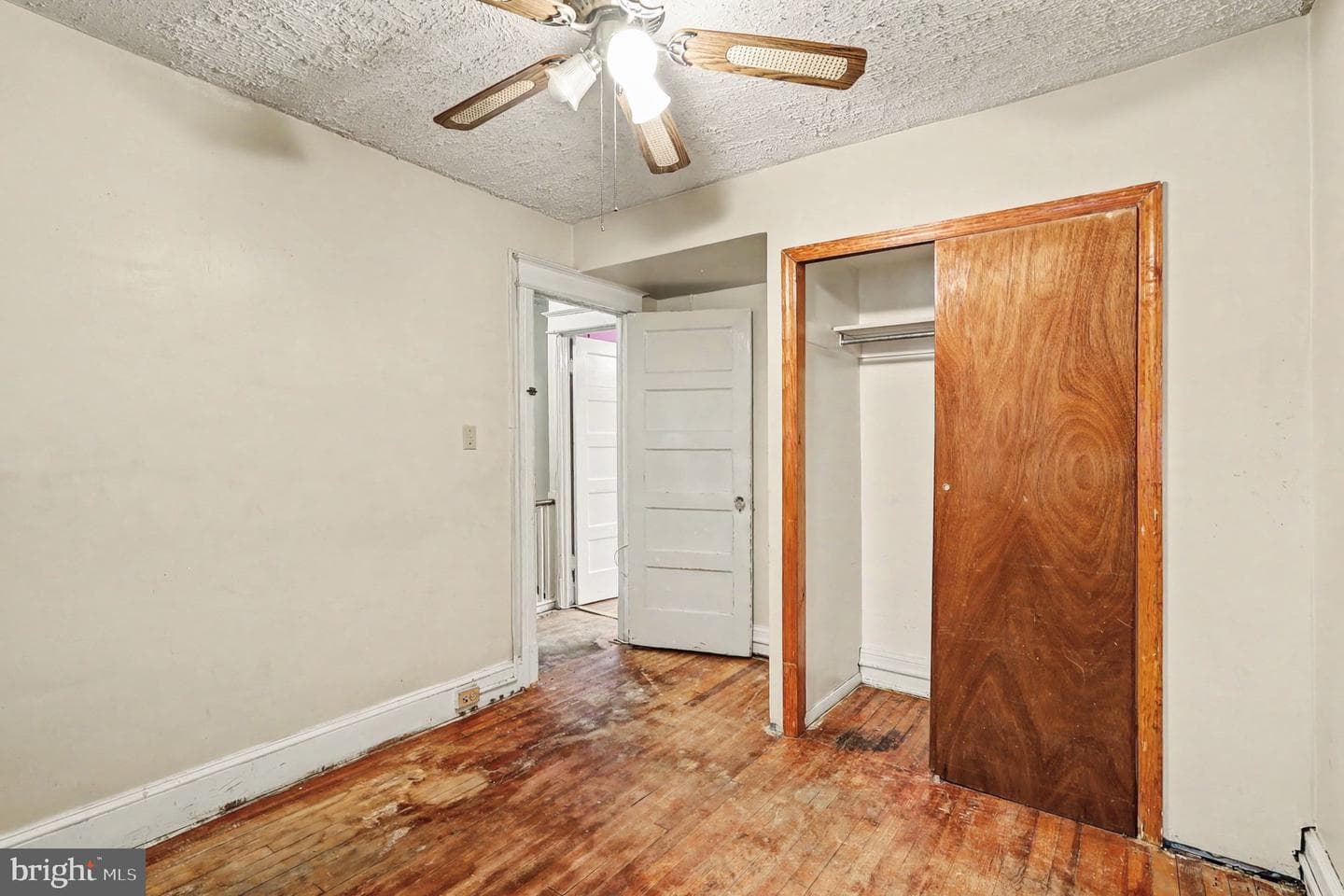637 Hamilton Street NW photo 26