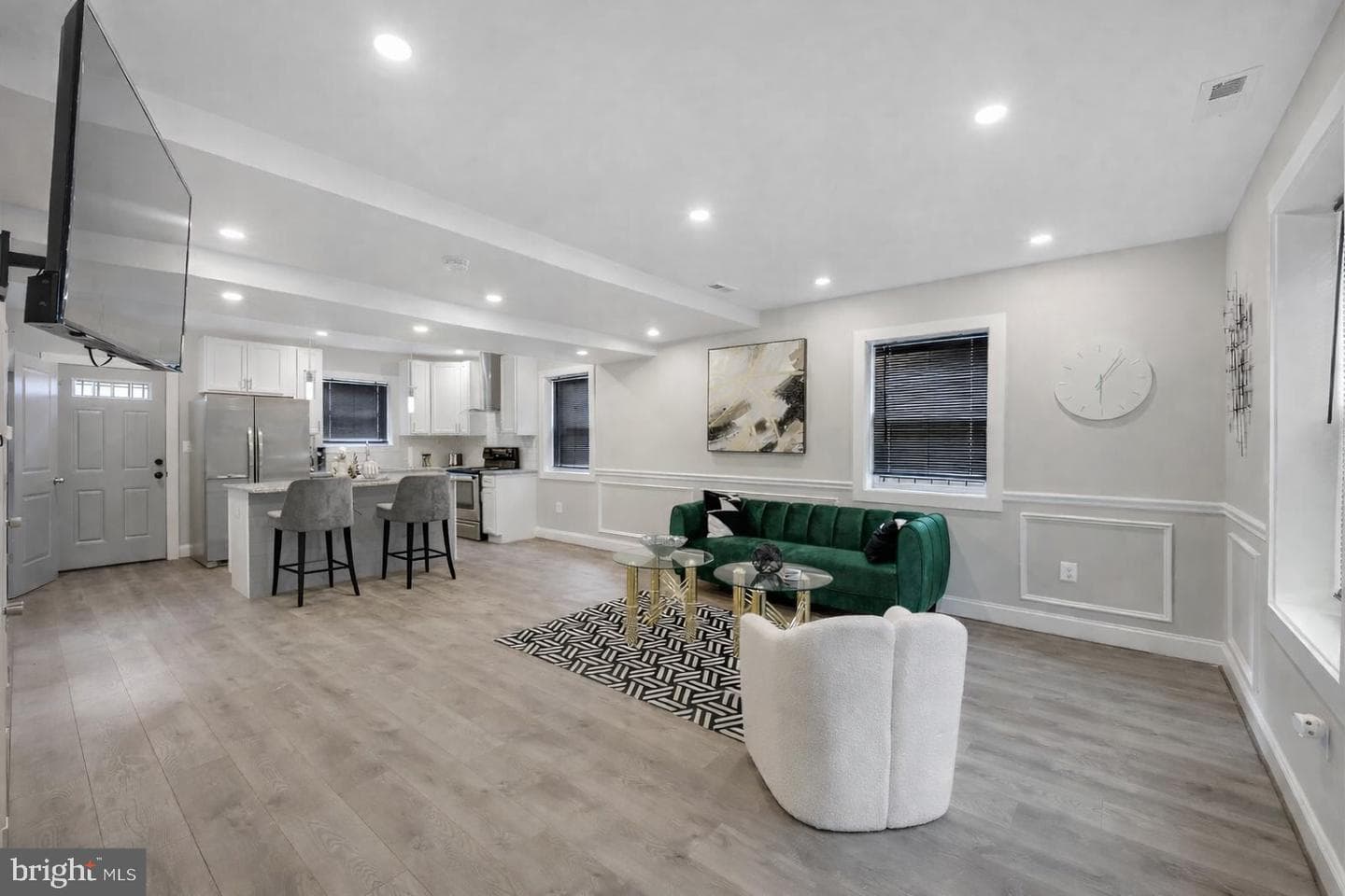 4227 Edson Place NE photo 18