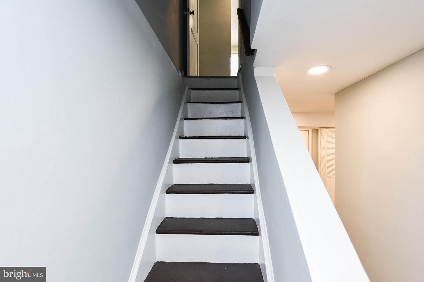 445 Xenia Street SE photo 31