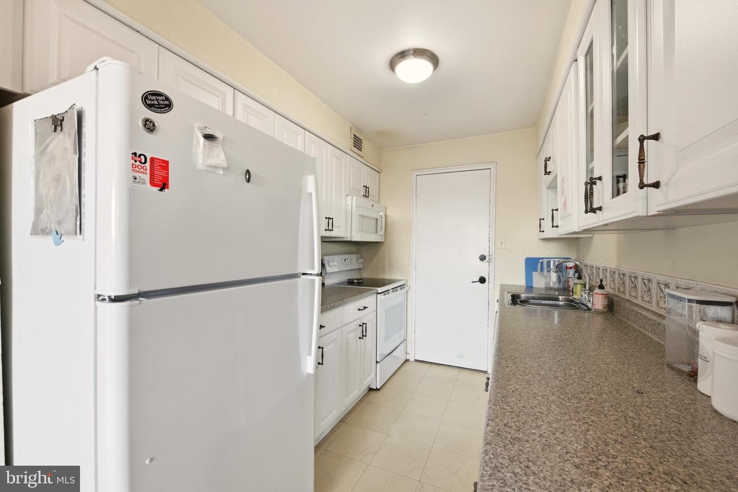 4301 Massachusetts Avenue NW #8002 photo 19