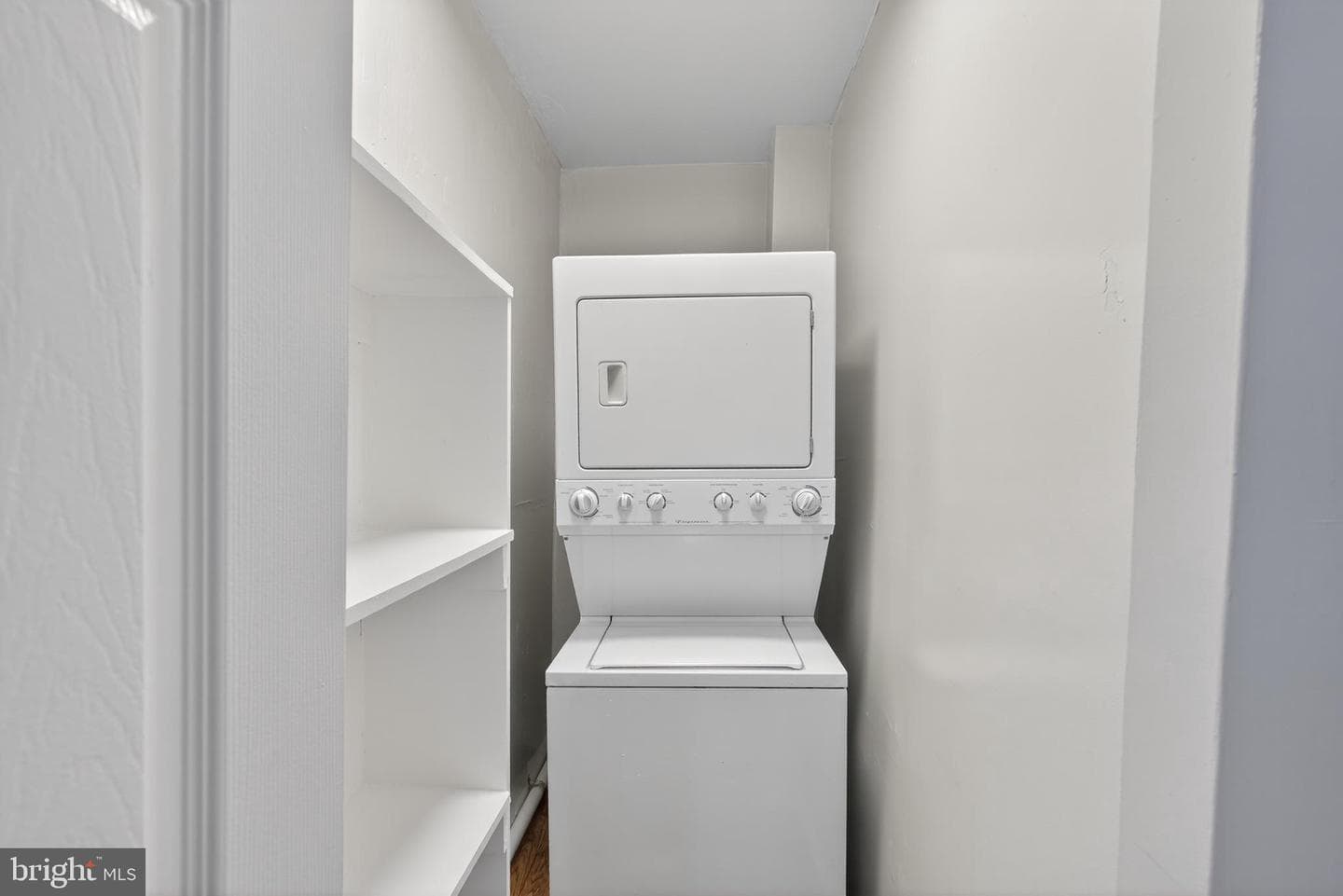 1305 Orren Street NE photo 16