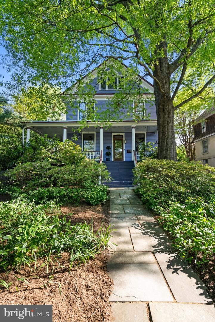 500 Dahlia Street NW photo 2