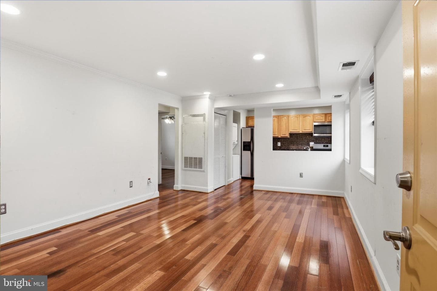 3866 9th Street SE #102, Washington