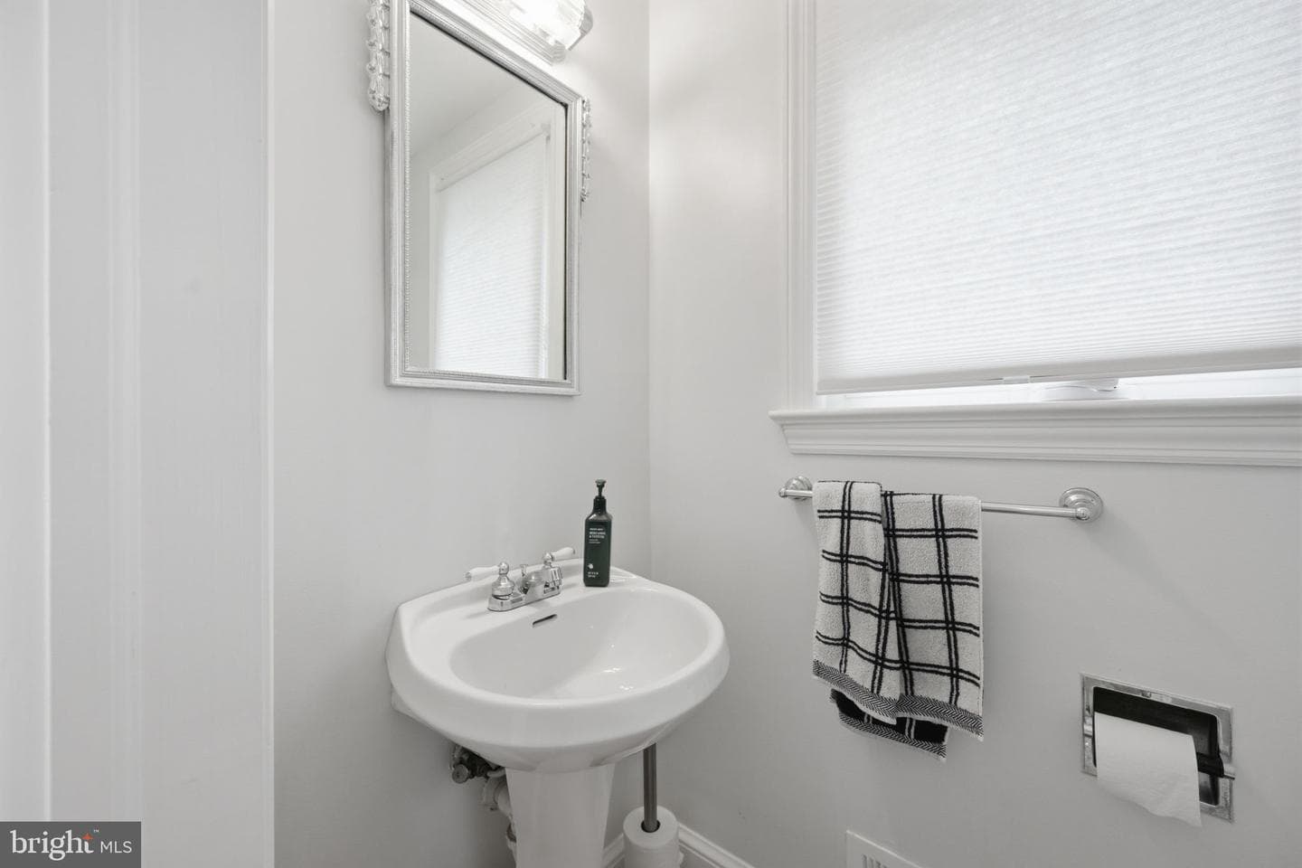 2829 29th Place NW photo 16