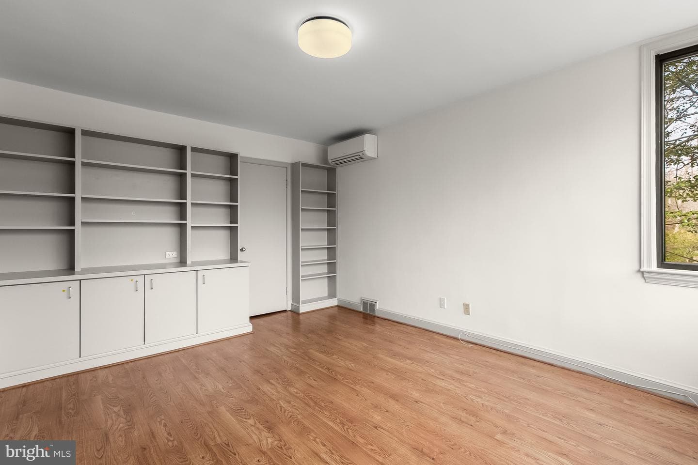 2400 44th Street NW photo 53