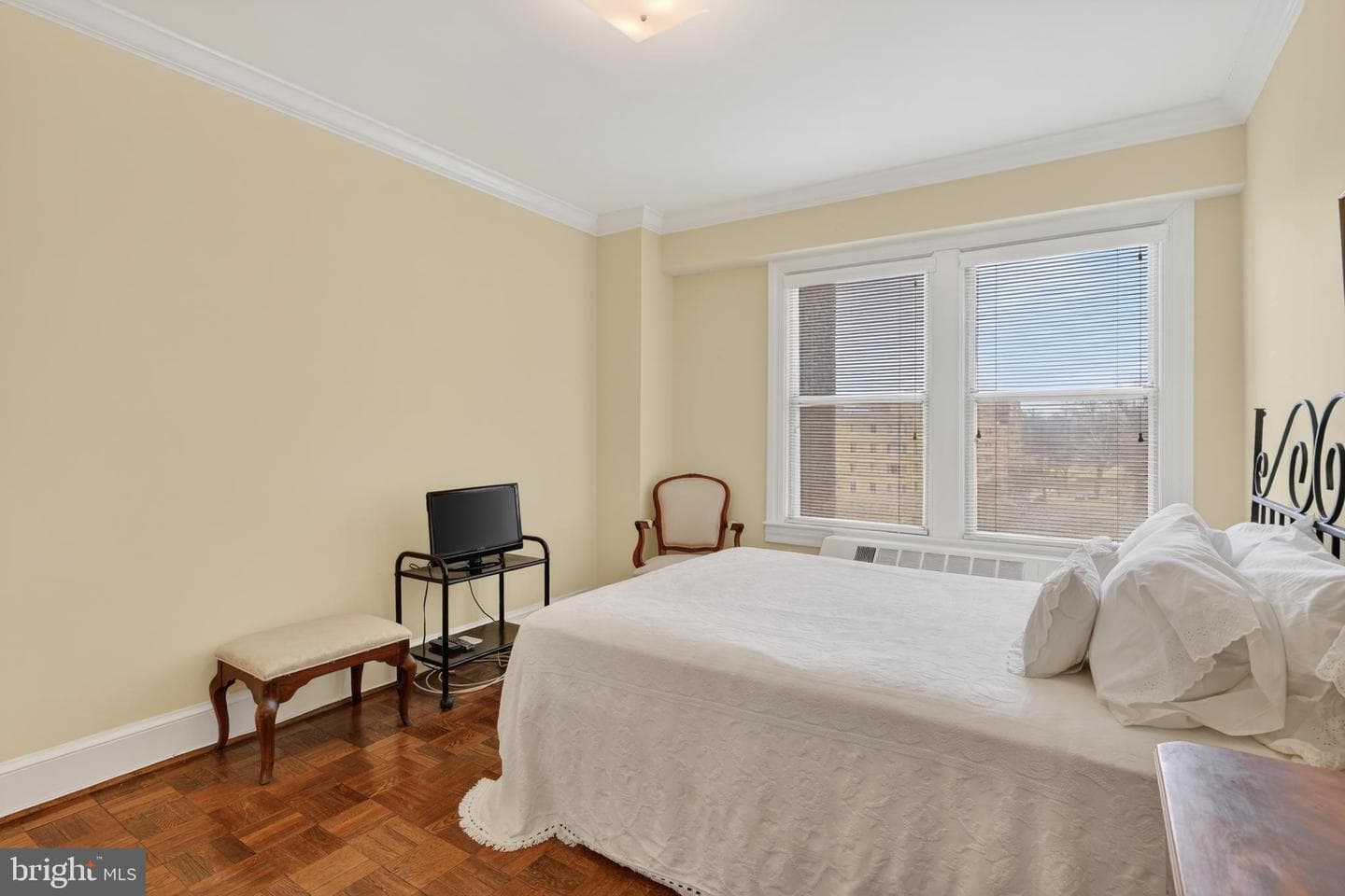 4000 Cathedral Avenue NW #406b photo 21