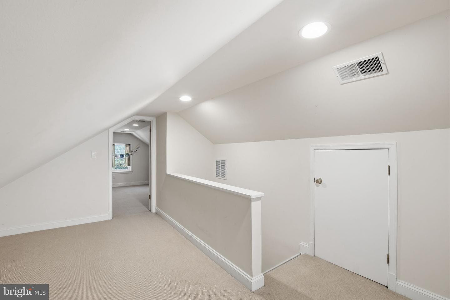 3752 Cumberland Street NW photo 40
