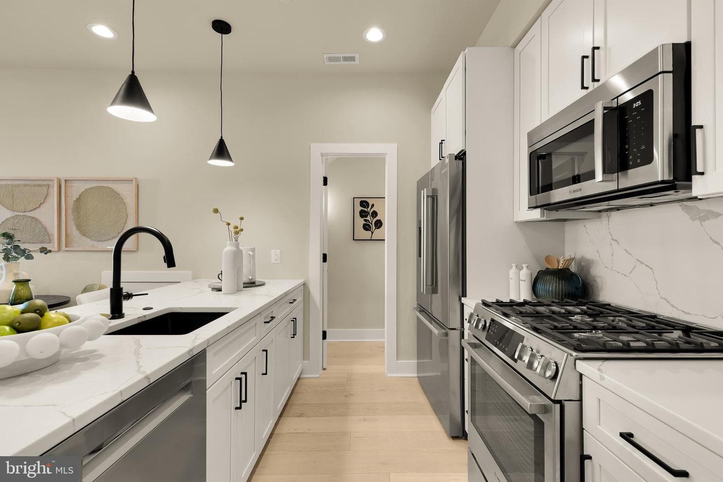 422 Warner Street NW photo 6