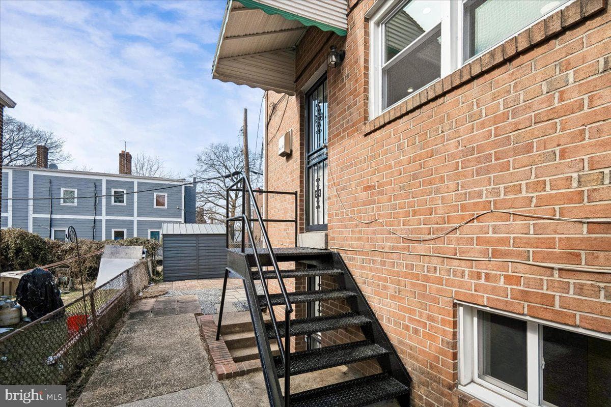 725 Croissant Place SE photo 36