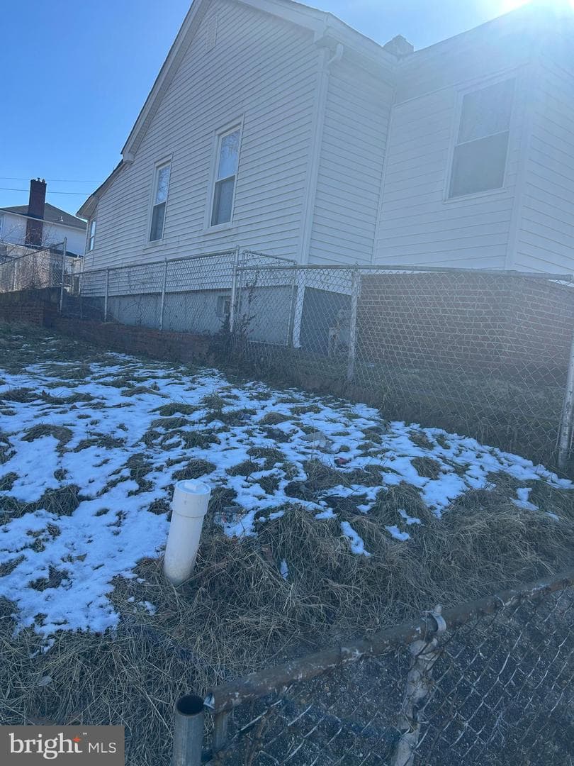 917 47th Place NE photo 17