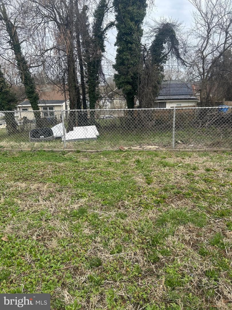 917 47th Place NE photo 22