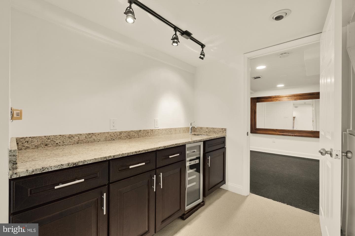 2025 Trumbull Terrace NW photo 32