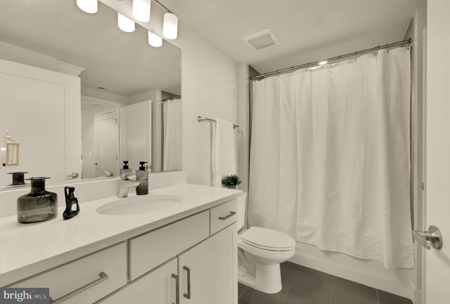50 Florida Avenue NE #412 photo 14