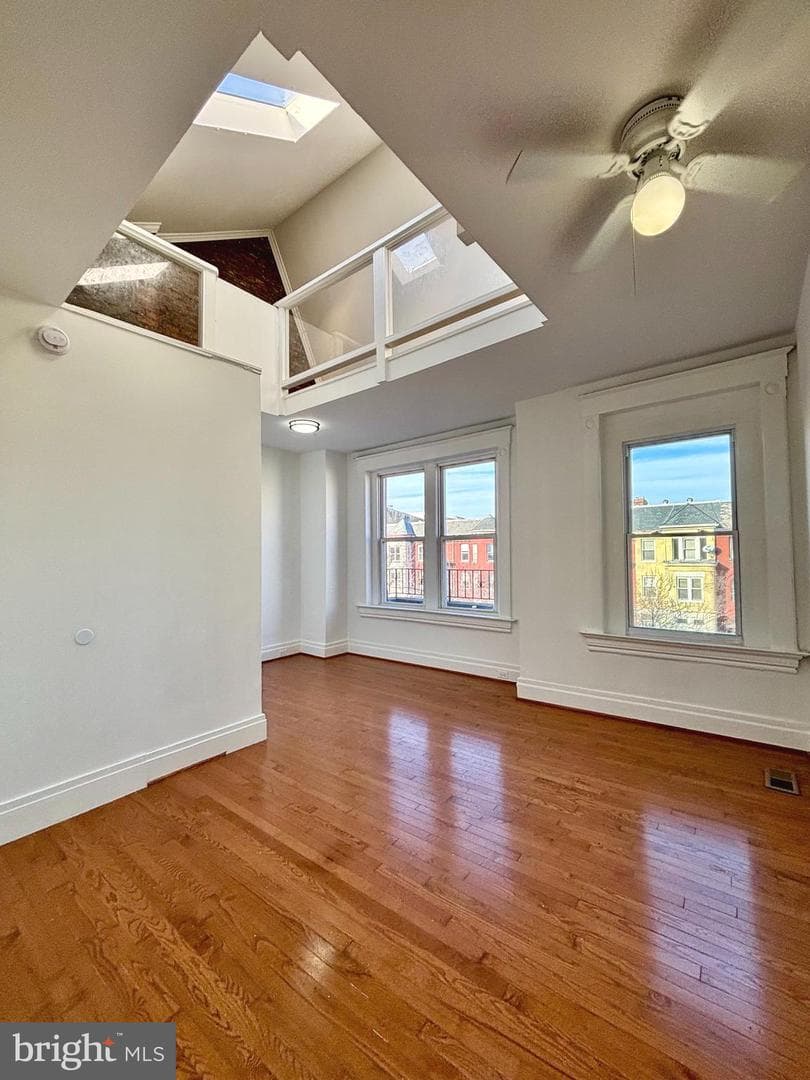 1302 Fairmont Street NW photo 11