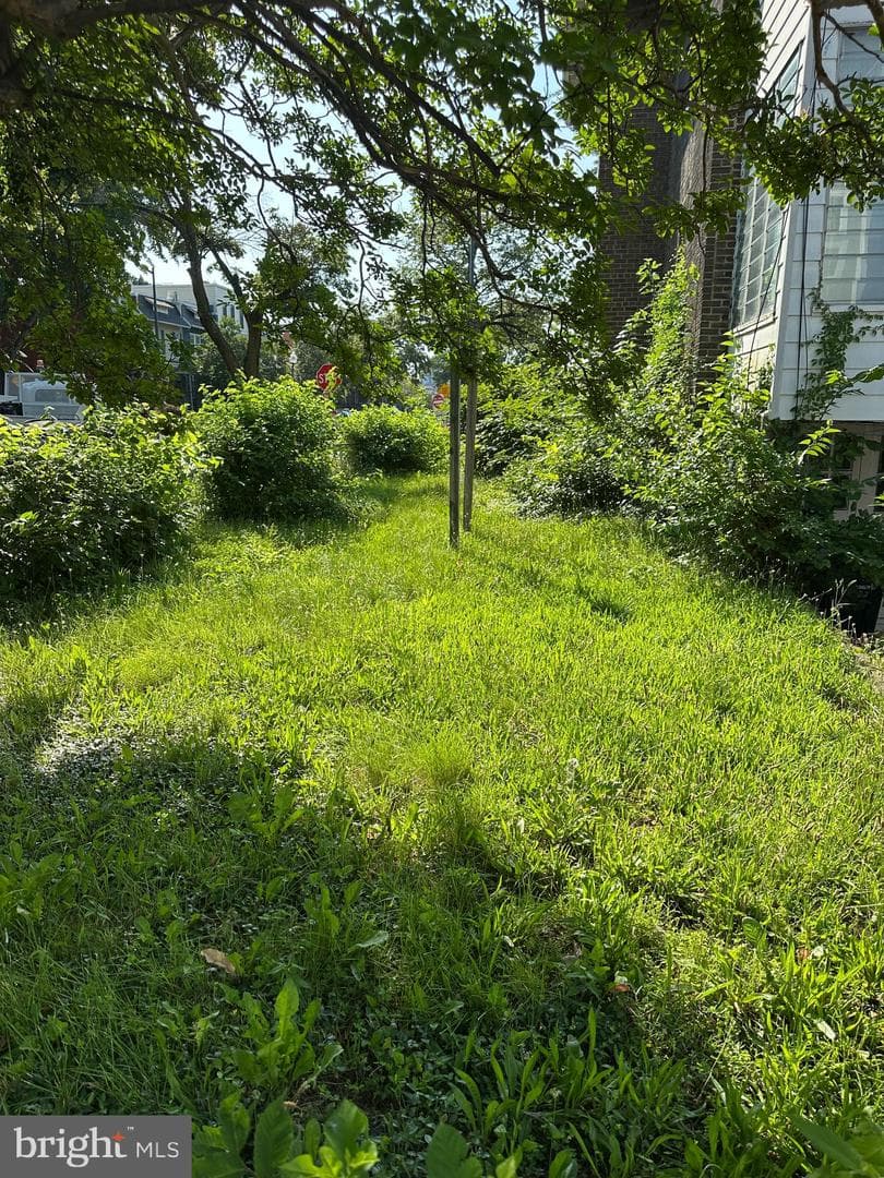 1122 Holbrook Street NE photo 27