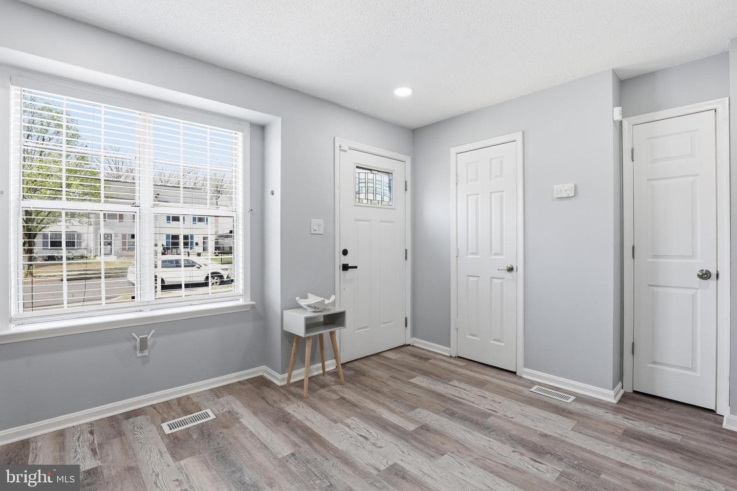 2357 Skyland Terrace SE photo 2