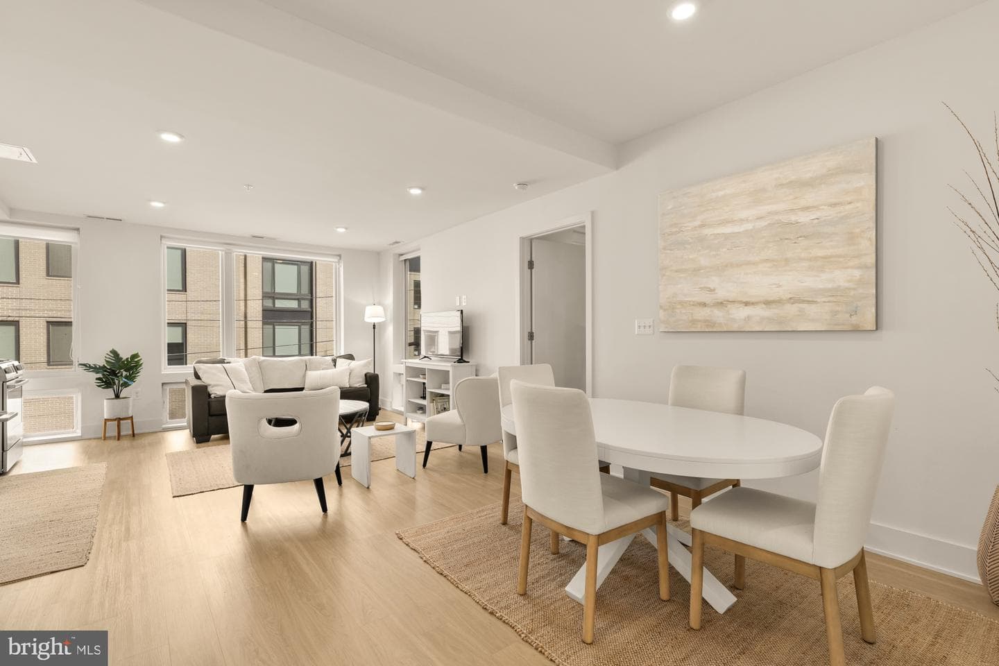 1761 P Street NW #202 photo 4