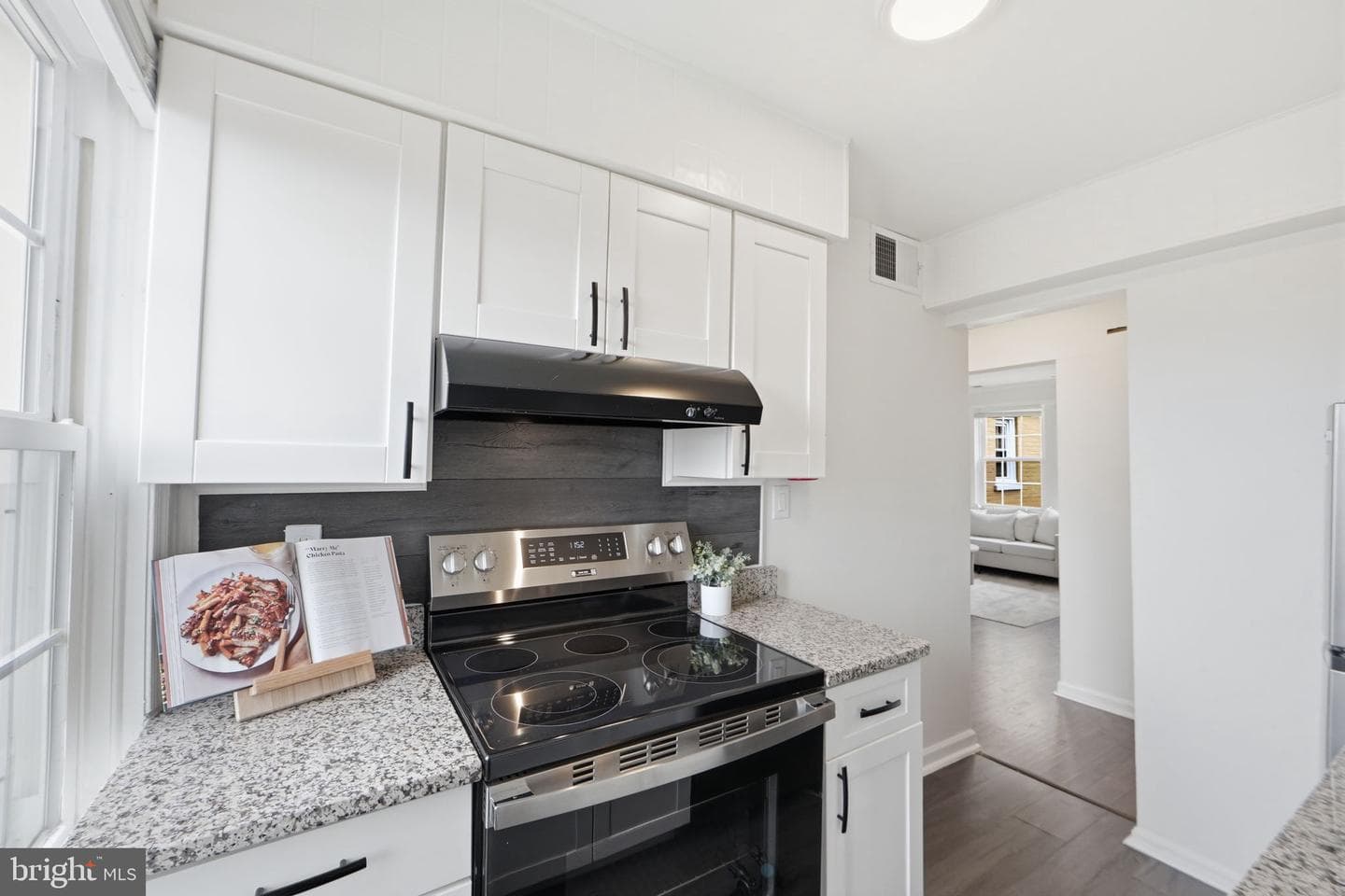 3909 Pennsylvania Avenue SE #302 photo 14