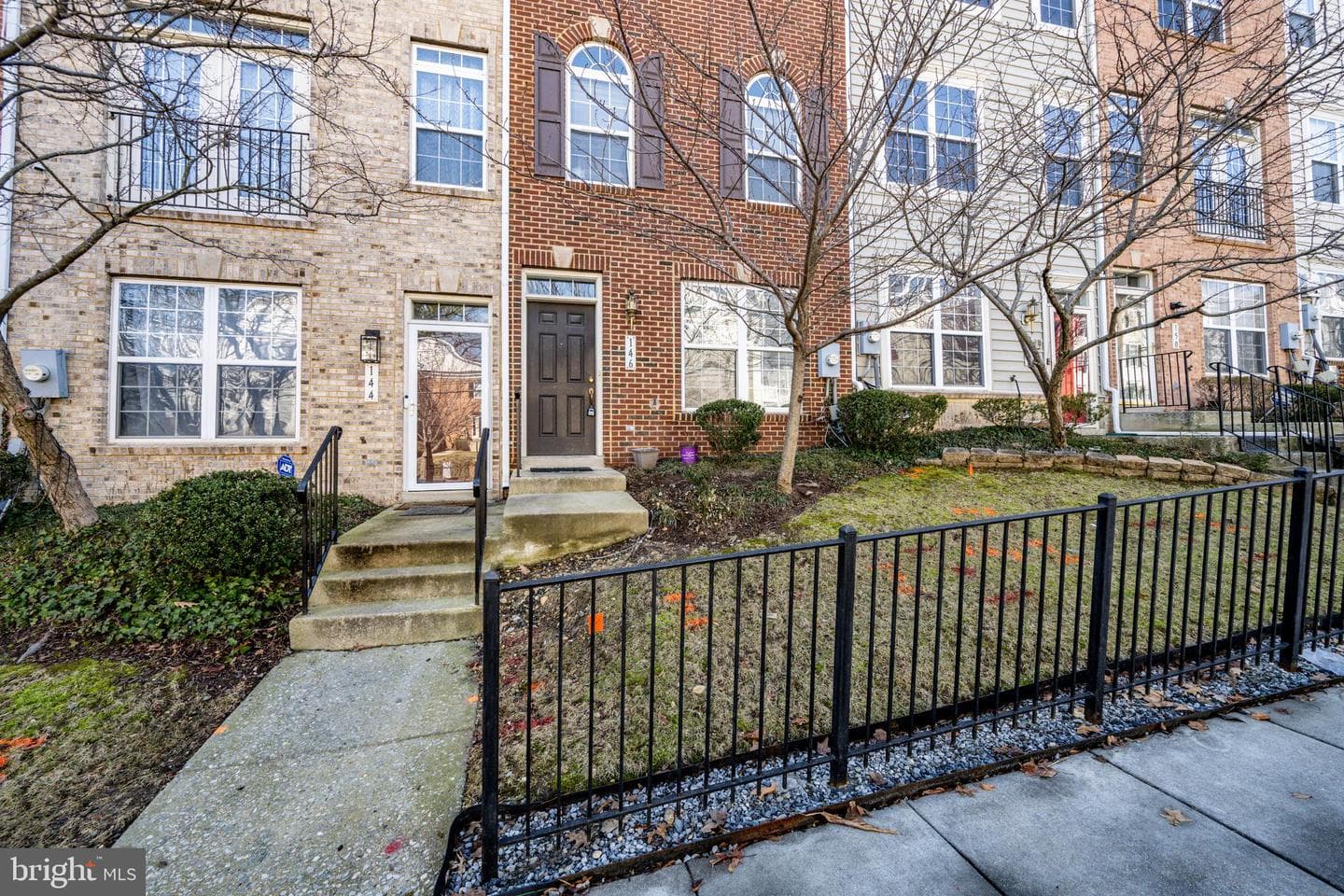 146 SW Danbury Street SW photo 3