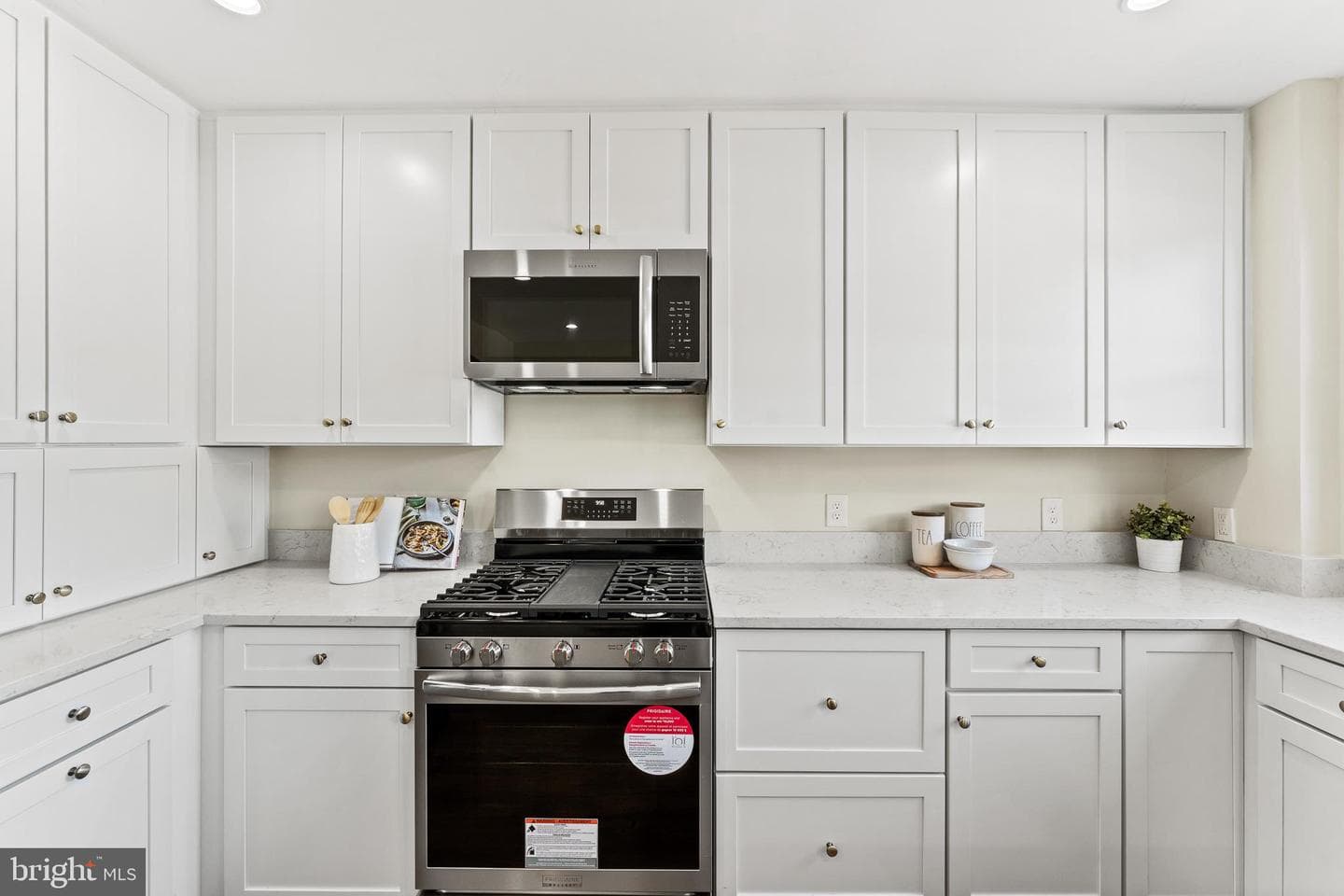 1764 Lyman Place NE photo 15