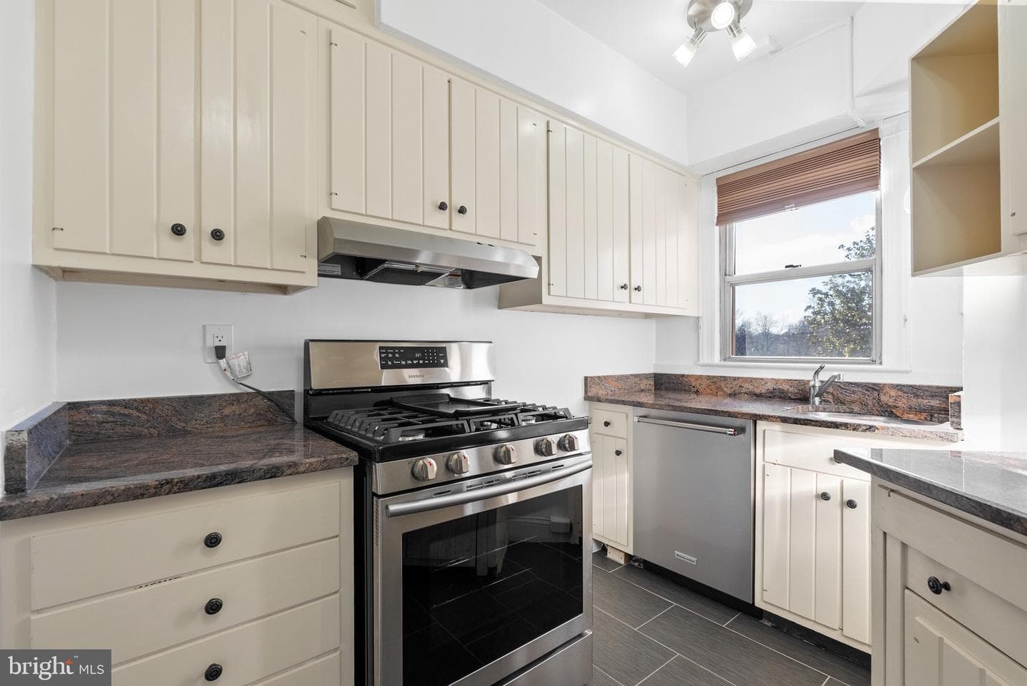 2500 Q Street NW #214 photo 5