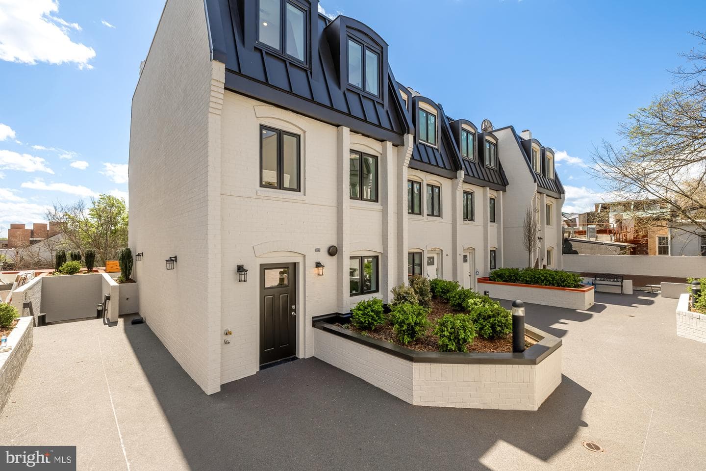 1202 Eton Court NW #t3, Washington