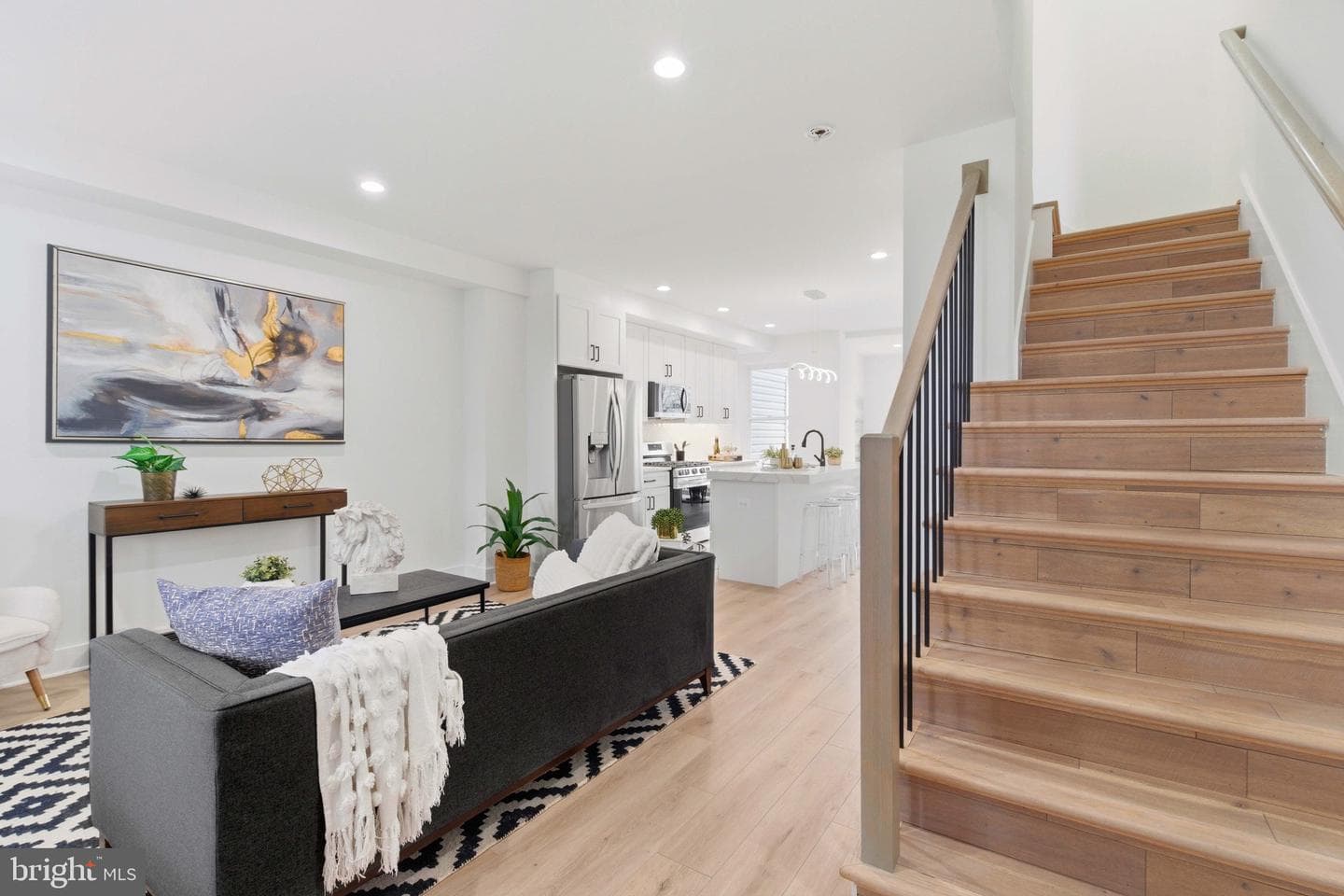 810 Madison Street NW photo 3