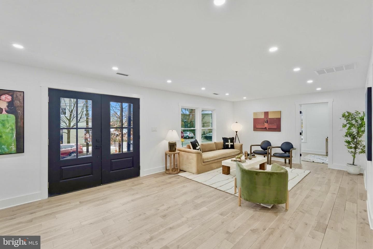 1355 Longfellow Street NW photo 3