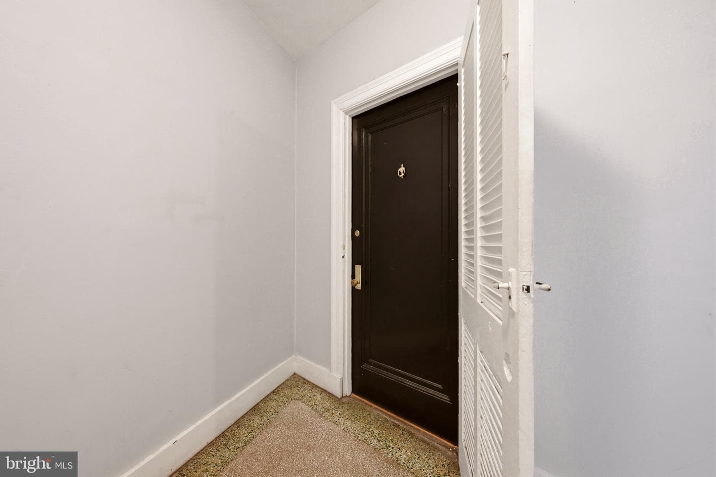 5402 Connecticut Avenue NW #400 photo 3