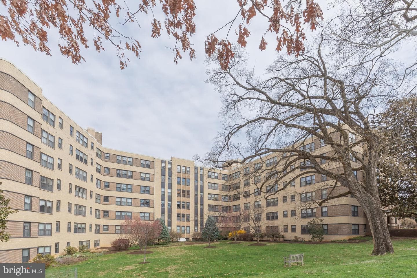 3901 Cathedral Avenue NW #618 photo 24