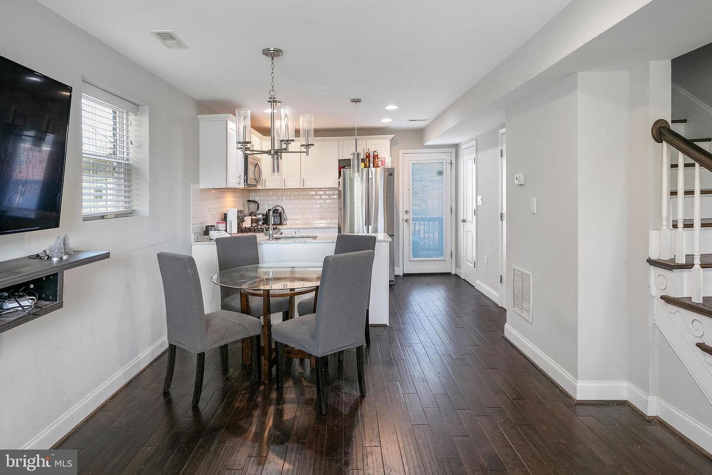 4247 Fort Dupont Terrace SE photo 6
