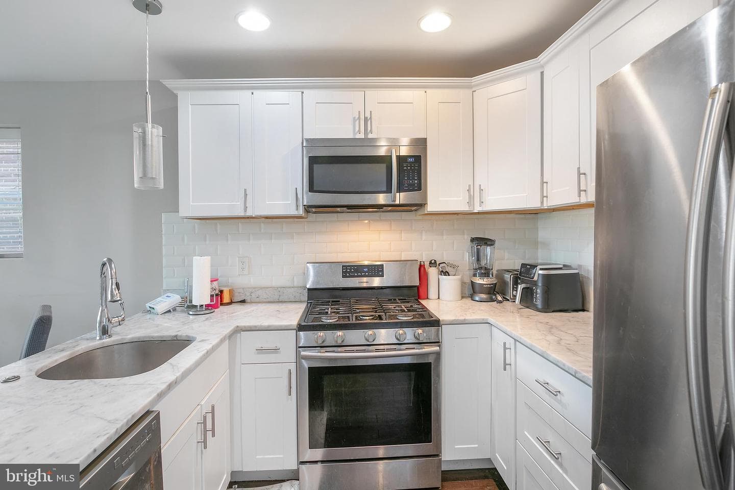 4247 Fort Dupont Terrace SE photo 8