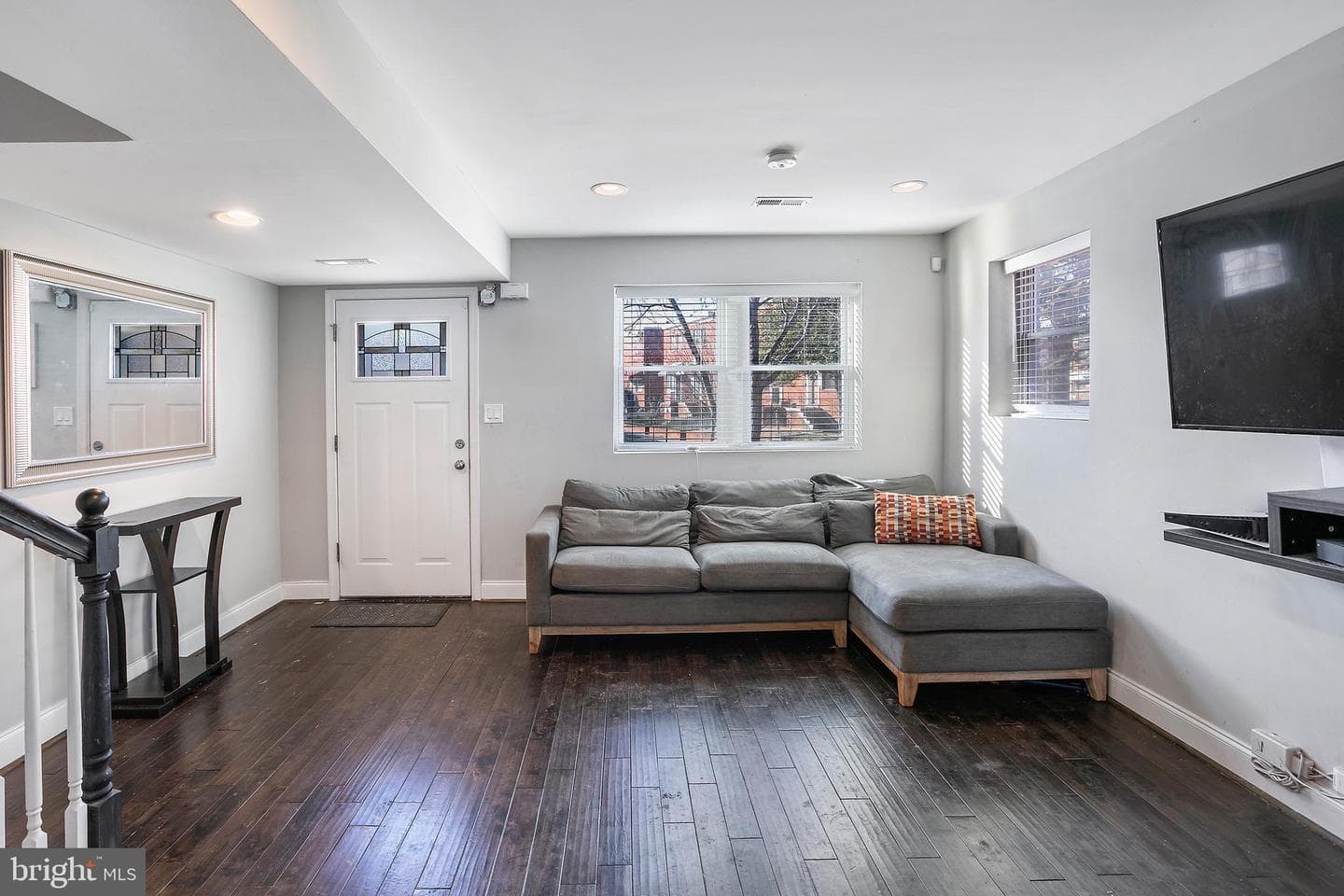 4247 Fort Dupont Terrace SE photo 9