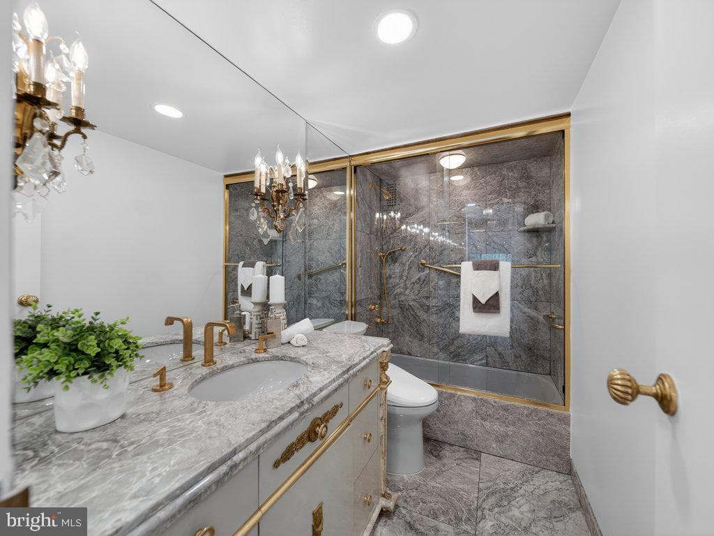4201 Cathedral Avenue NW #905w photo 18